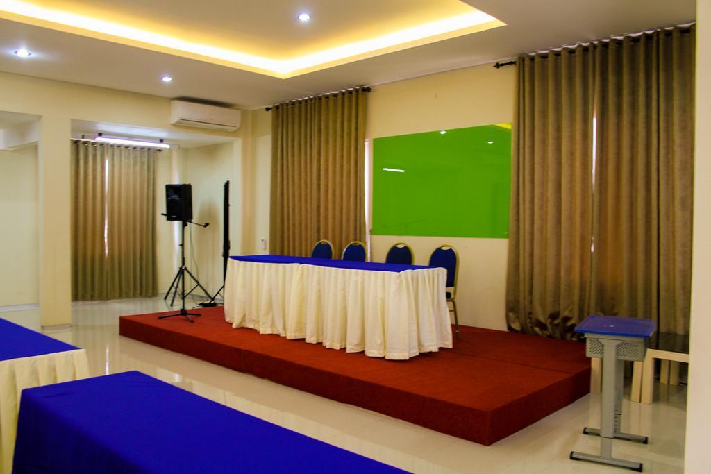 Image Hotel And Resto Bandung Esterno foto
